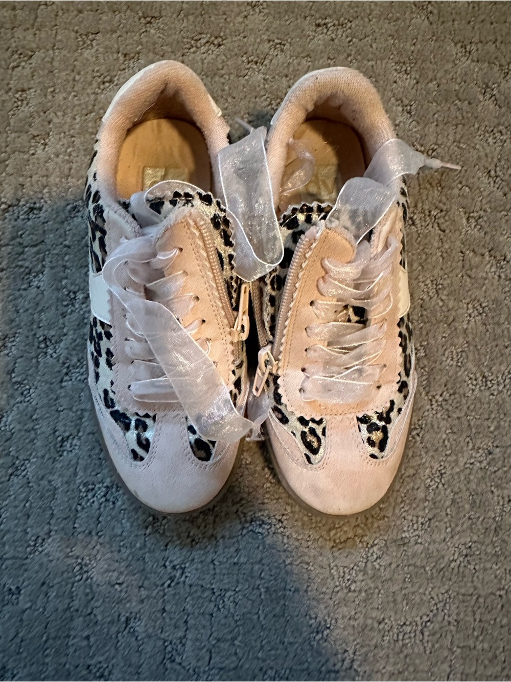 DV by Dolce Vita Kids Blush Pink Leopard-Accent Sneakers- Sz 1